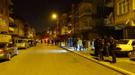 Sağlık ekibine yardım için giden ekipleri bıçakladı