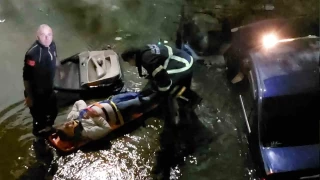 Samsun'da dereye uçan otomobilde can pazarı: 1 ölü, 1 yaralı