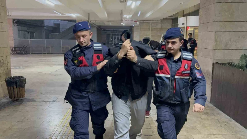 Samsun'da masaj salonuna fuhu� operasyonu: 3 tutuklama