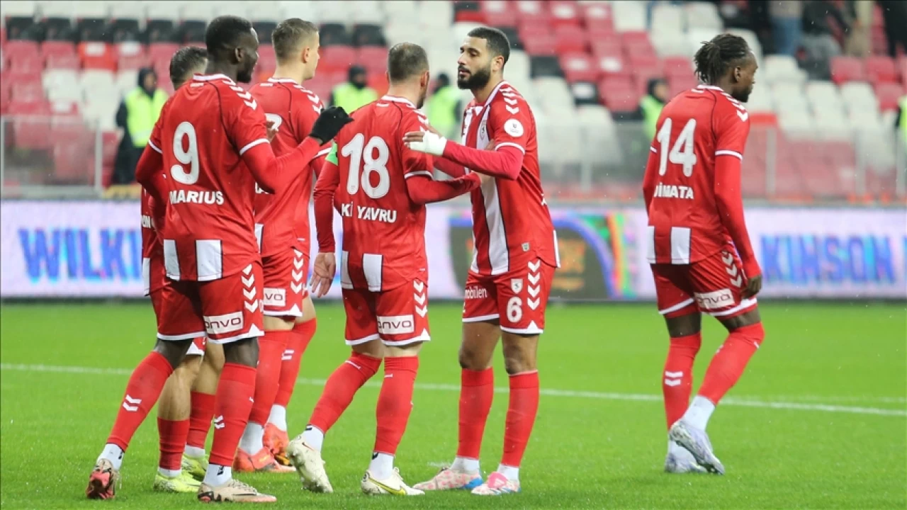 Samsunspor, Hatayspor'u 2 golle geçti