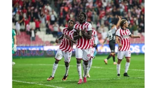 Samsunspor ile Fatih Karagmrk arasnda gol dellosu