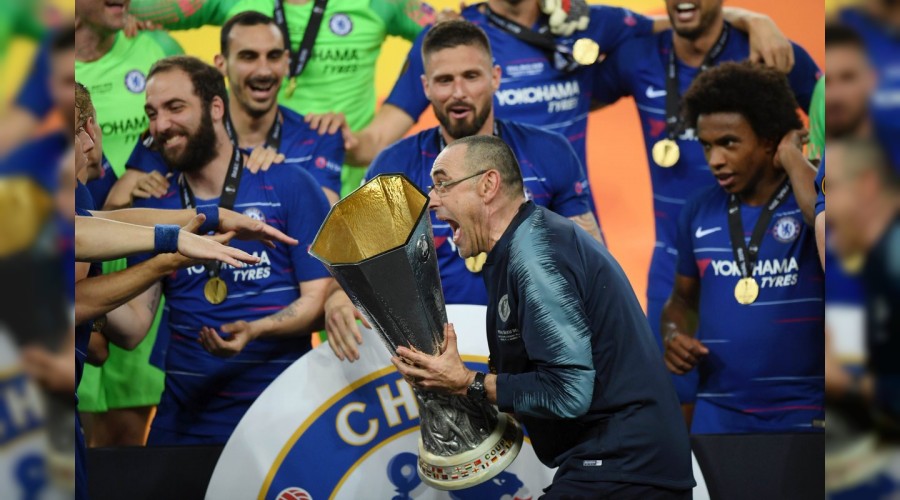 Sarri Juventus yolunda