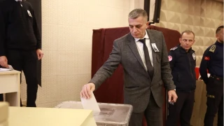 �ehzadeler'in yeni ba�kan� Hakan �im�ek oldu