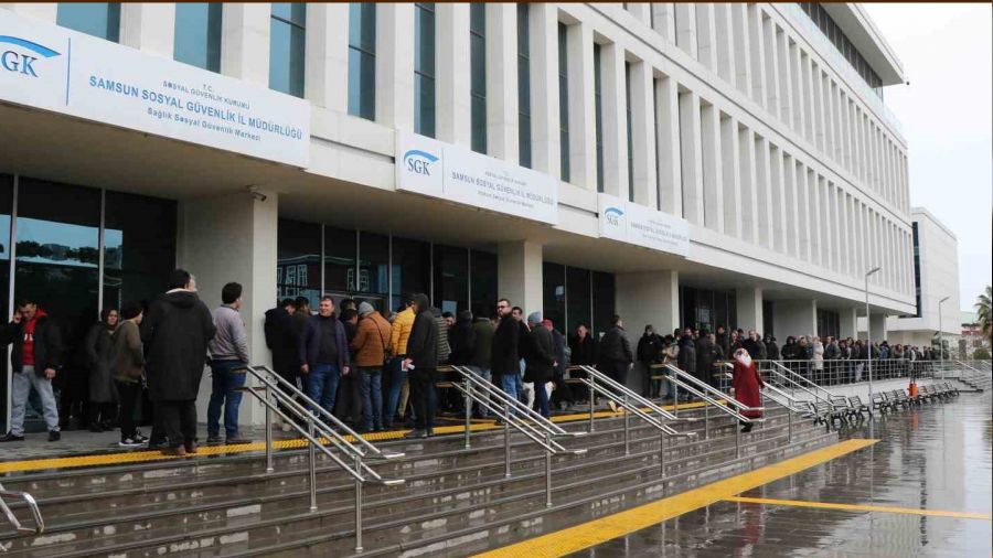SGK'dan EYT'lilere uyarı