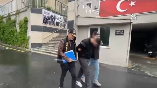 Silahl kavgada yoldan geen bir kii vuruldu