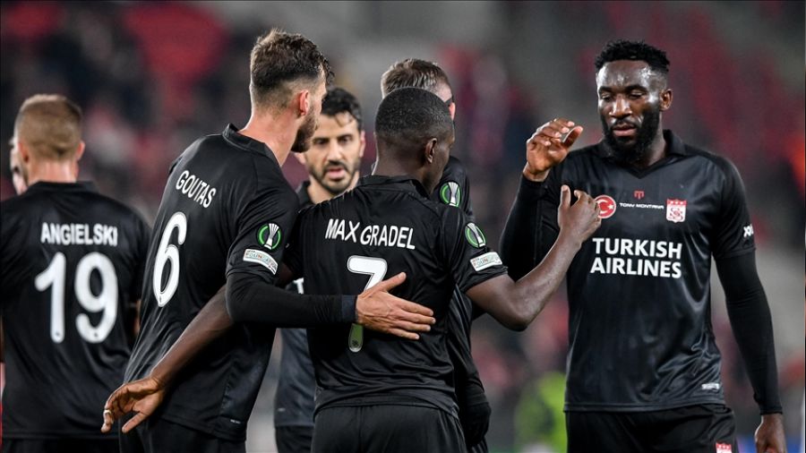 Sivasspor zor deplasmanda