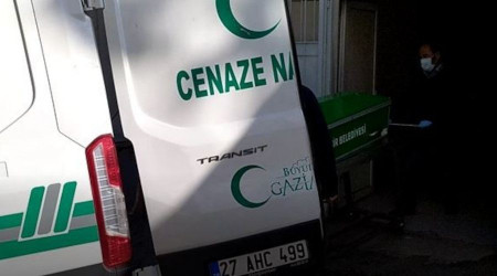 Soluk borusuna kaçan Antep fıstığı sonu oldu