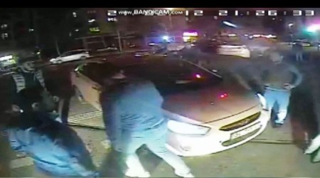 Taksici magandası, yol kesip otobüs şoförünü dövdüler