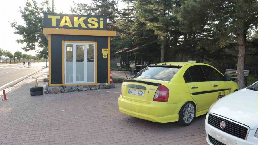 Taksicilerin yolcu kavgas� kanl� bitti: 1 �l�