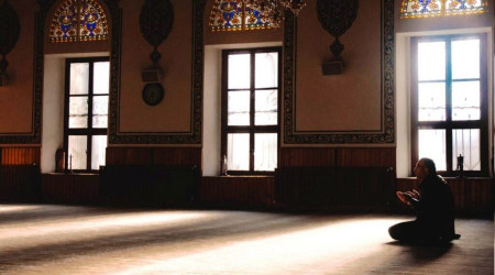 Takvasız amelden uzak durun