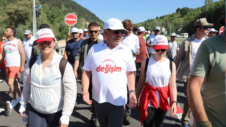 Tanju Özcan Ankara il sınırına ulaştı