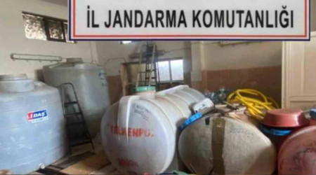 Tekirdağ'da 371 ton kaçak içki ele geçirildi