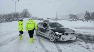 TEM ve D-100'�n Bolu ge�i�i a��r ta��t trafi�ine kapat�ld�