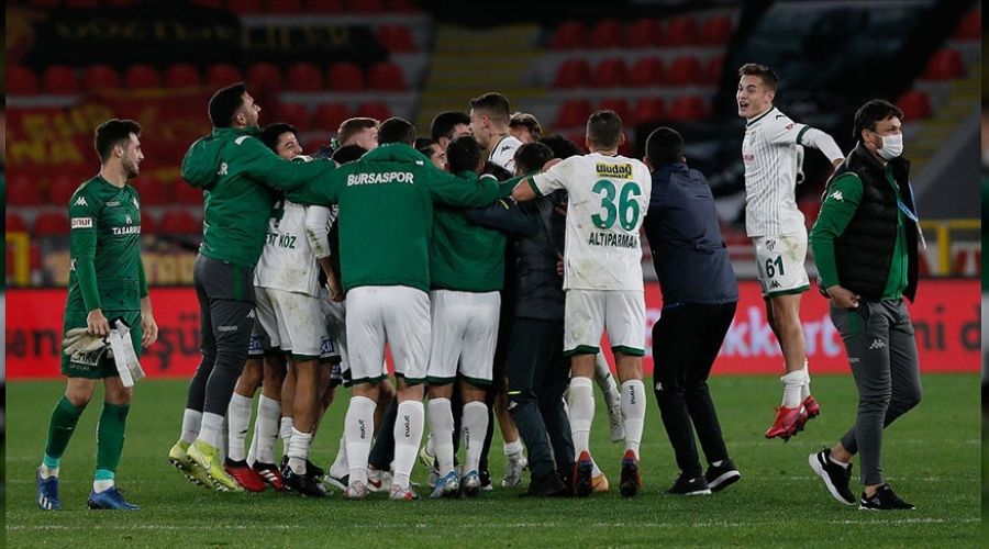 TFF 1. Lig'de iki örnek takımın mücadelesi