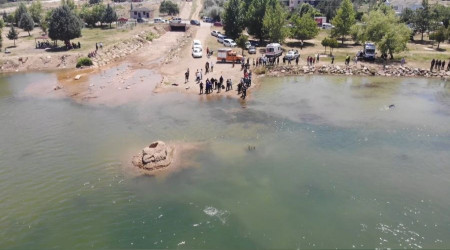 Topu almak için girdikleri Kızılırmak'ta kayboldular