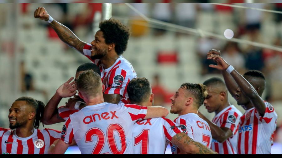 Trabzon'a Antalya şoku, tam 5 gol