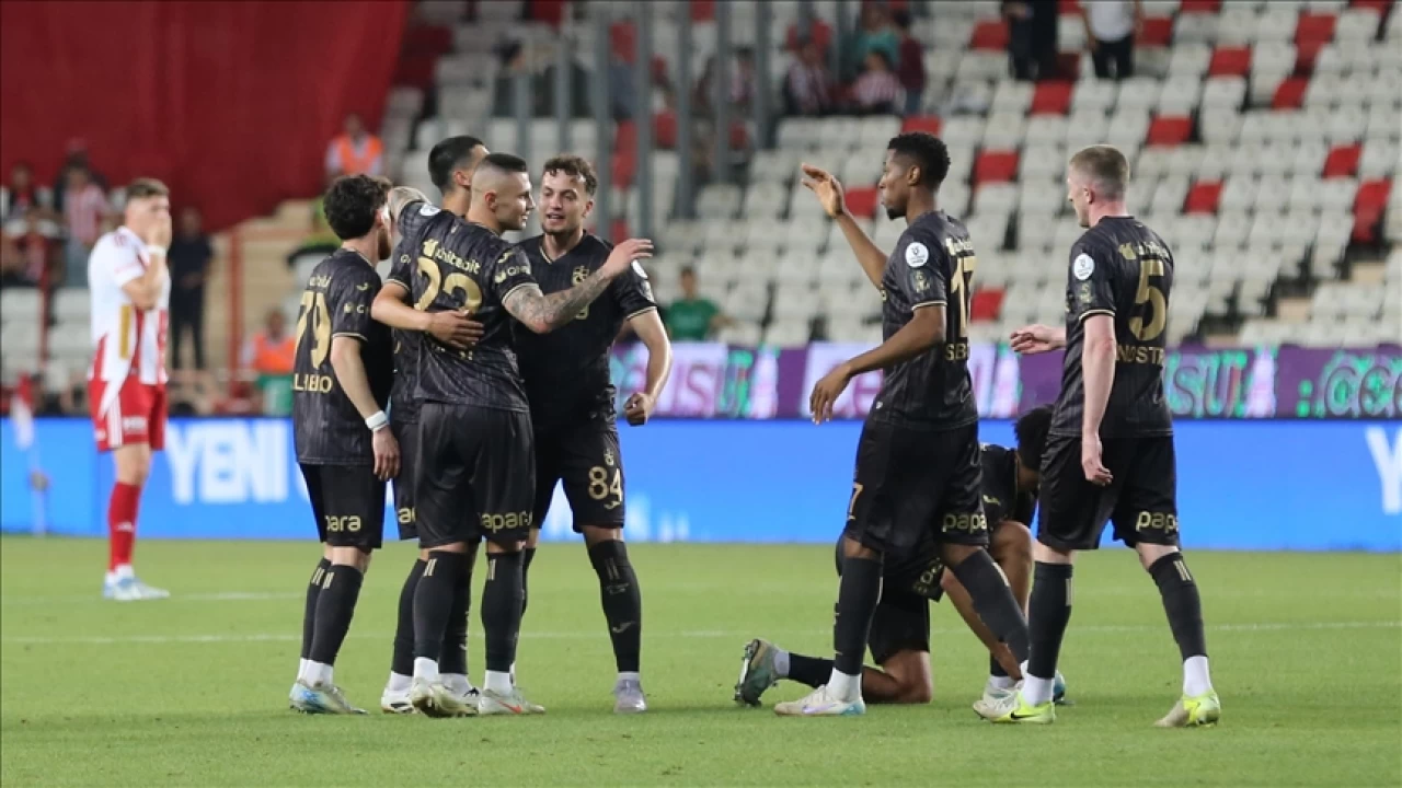 Trabzonspor sezonu deplasman galibiyeti ile bitirdi