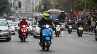 Trafikte yeni ynetmelik bugn yrrle girdi