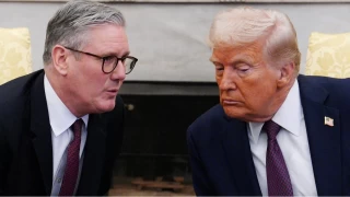 Trump ve Starmer, telefonda ran'n mzakere masasna dnmesinin nemini grt