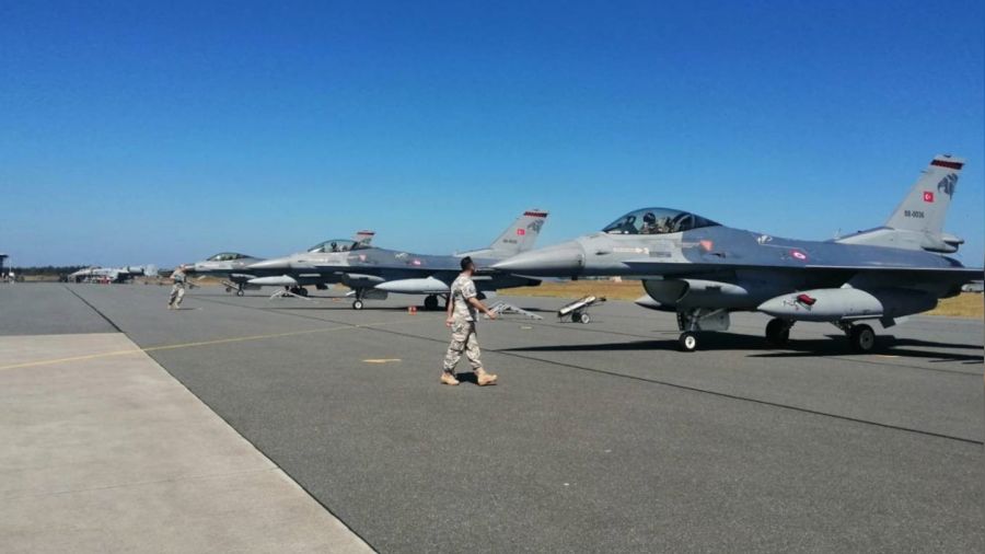 T�rk F-16'lar� NATO tatbikat� i�in Almanya'da