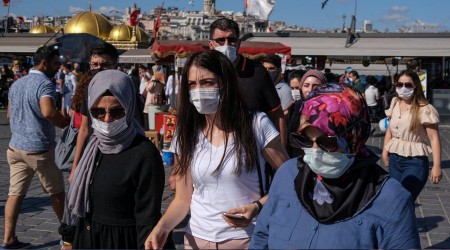 Türkiye'nin salgınla mücadelesinde bir şeyler ters gidiyor