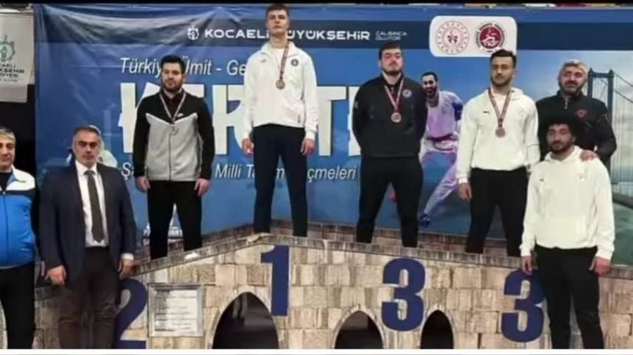 Turnuva iin zmit'e gelen milli karateci bakland