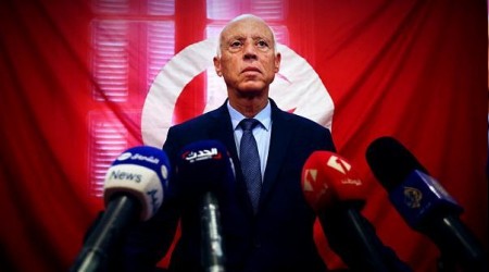 lkesinin Avrupa'ya karlm servetini geri istedi