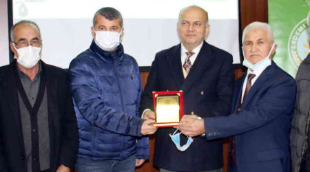 Üreticilere avokado yetiştiriciliği eğitimi