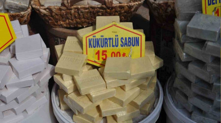 Uyuz olan vatandaşlar çareyi kükürt sabununda aradı