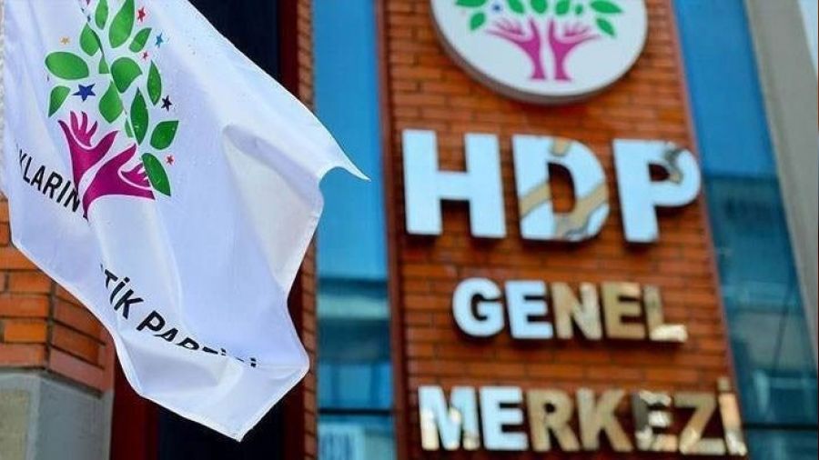 Yarg�tay Ba�savc�s�: 'HDP'nin Hazine yard�m� bulunan hesaplar� bloke edilsin'