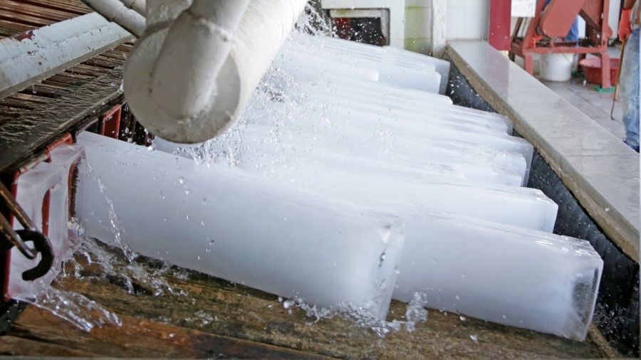 Yaz aylar�nda buz sat��lar� tavan yapt�