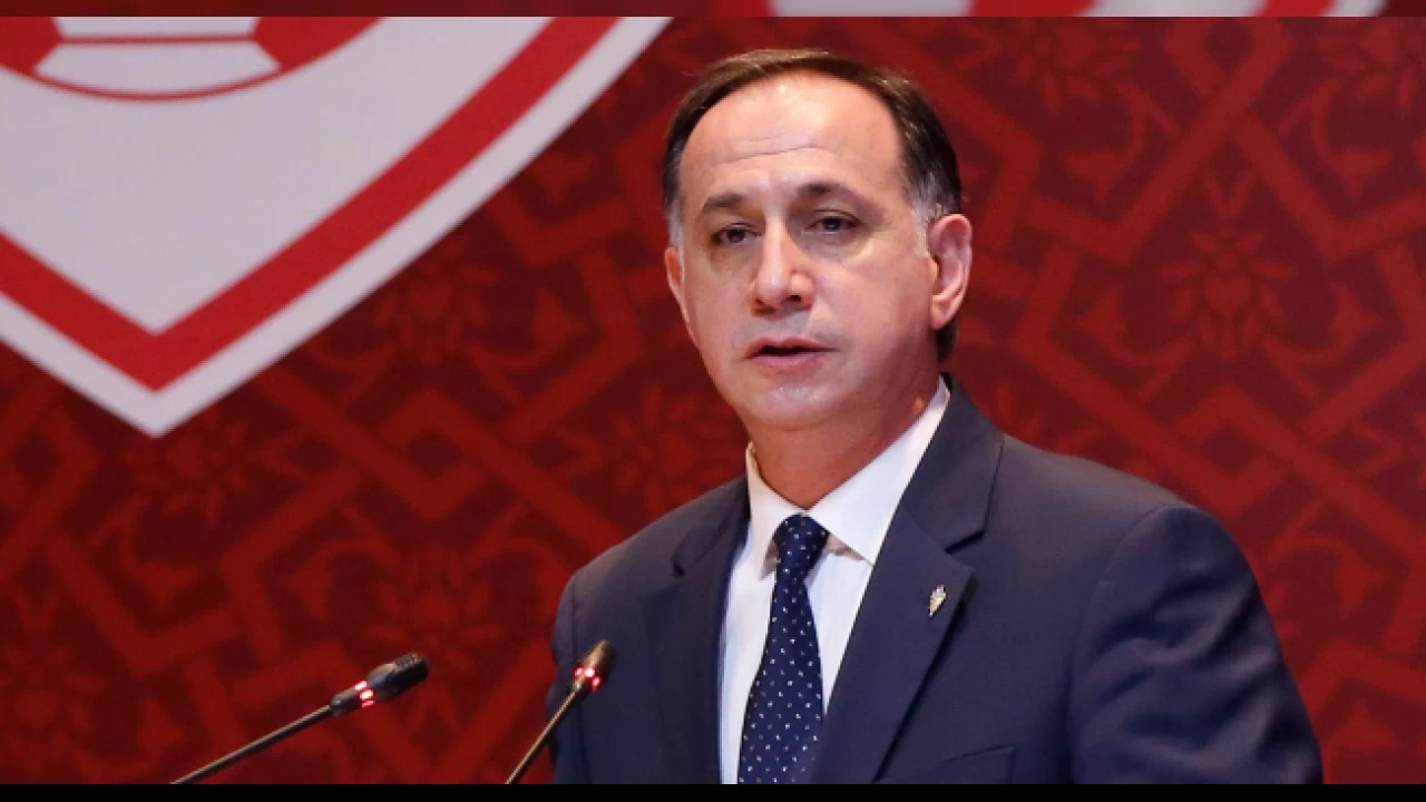 Yeni MHK ba�kan� eskisi oldu