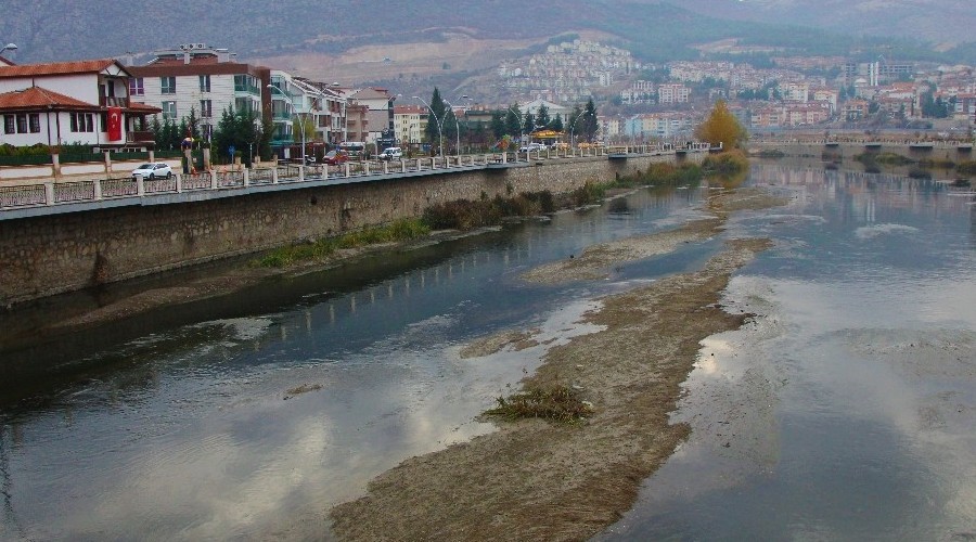 Ye�il�rmak'ta da su seviyesi "alarm" seviyesinde