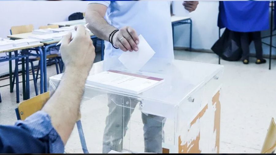 Yunanistan'da kozlar sandıkta paylaşılacak