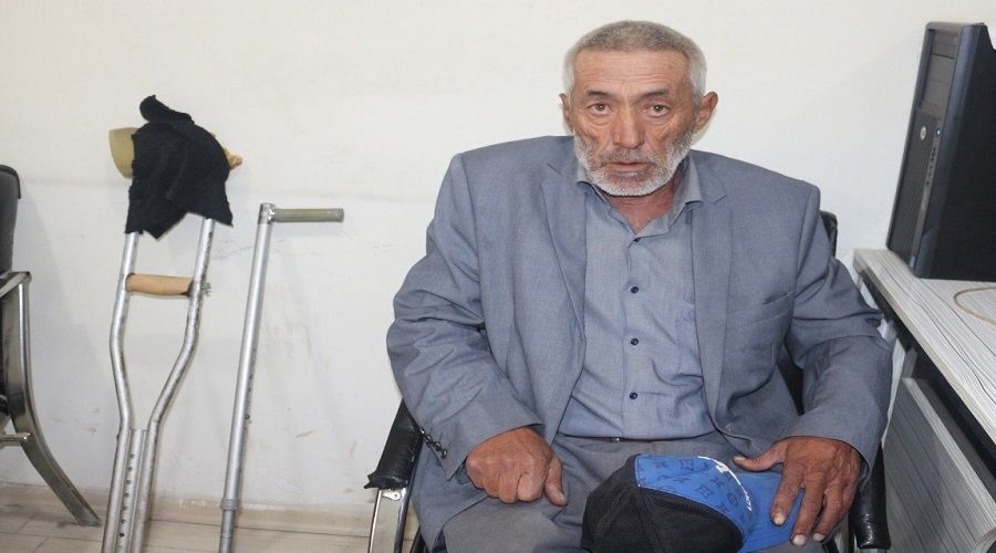 Yürüme engelli vatandaşın akülü sandalyesini çaldılar