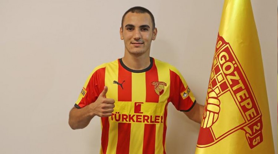 Yusuf, profesyonel oldu