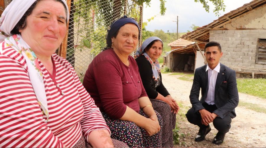 Z ku�a�� 'muhtar' oldu