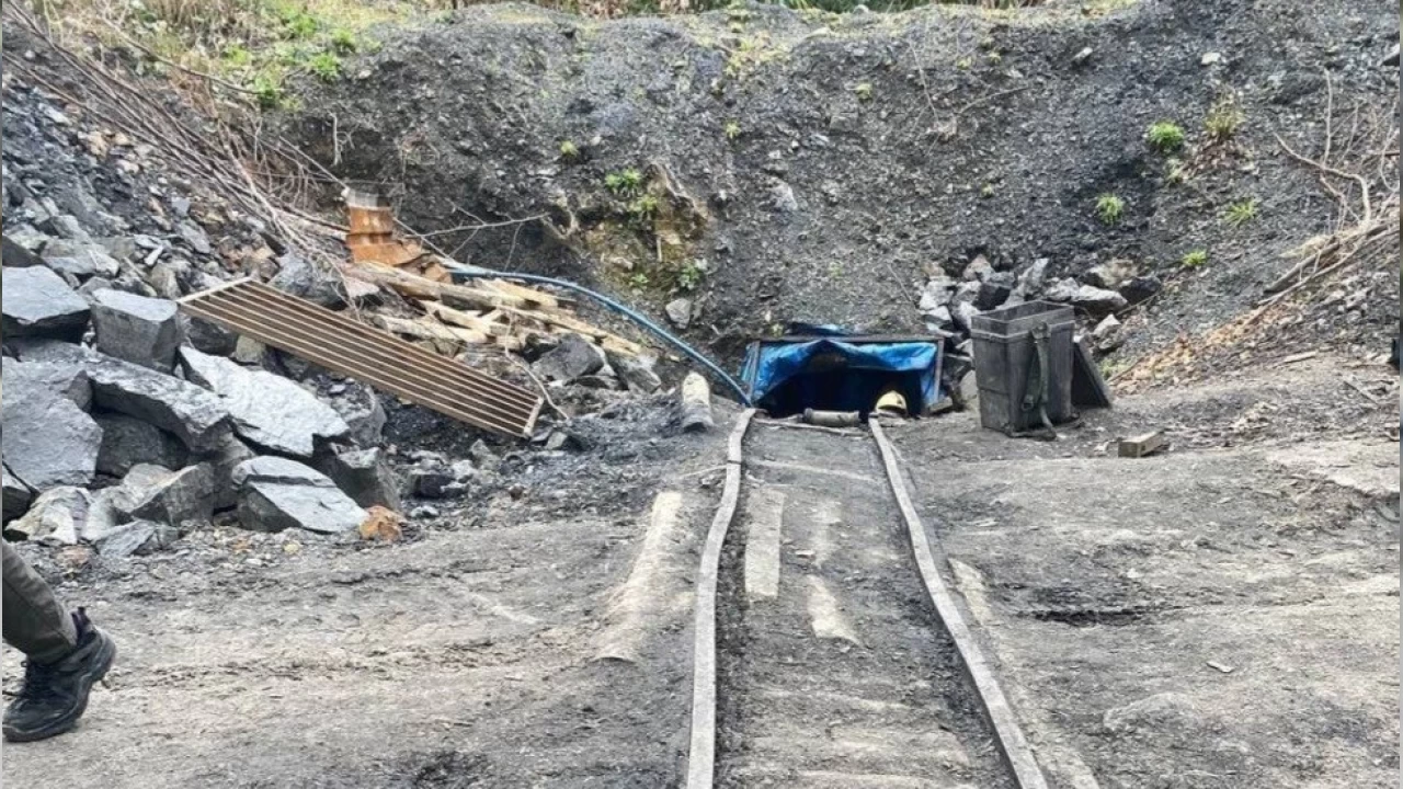 Zonguldak'ta ruhsats�z i�letilen 3 maden oca�� imha edildi