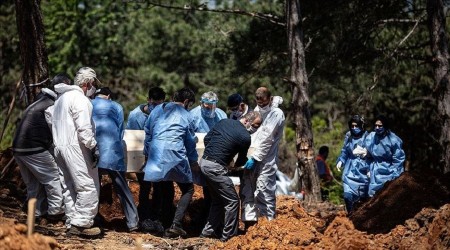 10 günde bir evden 4 cenaze çıktı