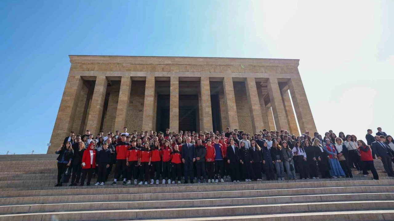 19 May�s ile Gen�lik Haftas� co�kuyla kutlanacak