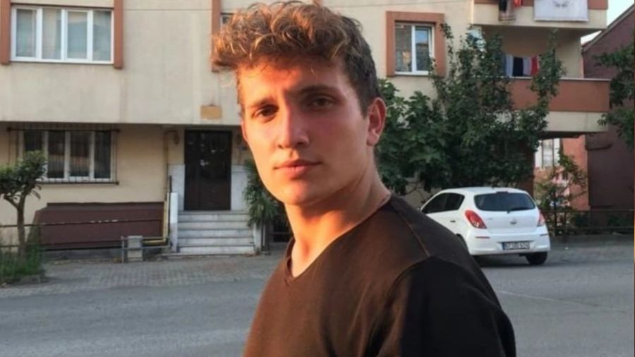 19 ya��ndaki gen� motosiklet kazas�nda hayat�n� kaybetti