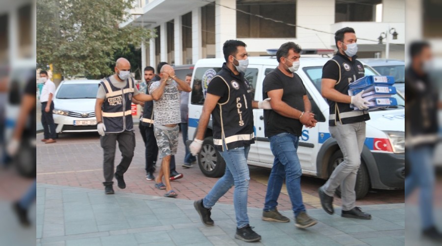 32 araç çalan 2 şüpheli Antalya'da yakalandı