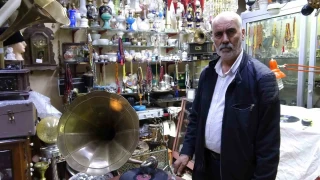 45 yıldır antika topluyor: Sayısını kendisi de bilmiyor