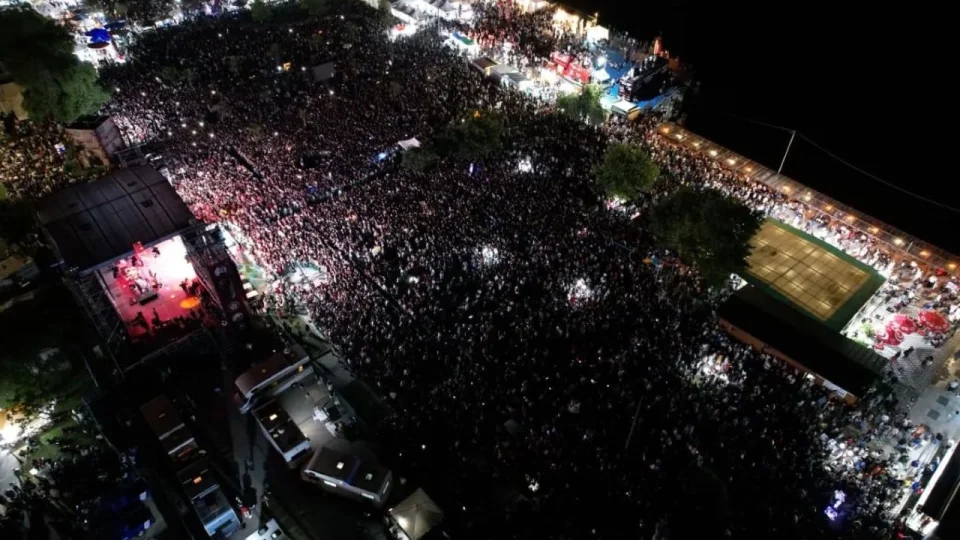 60. Uluslararas� Tekirda� Kiraz Festivali 2,5 milyondan fazla ki�iyi a��rlad�