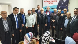 BTP Kayseri’de gövde gösterisi: İl Divan Toplantısı’nda yeni üyelere rozet töreni