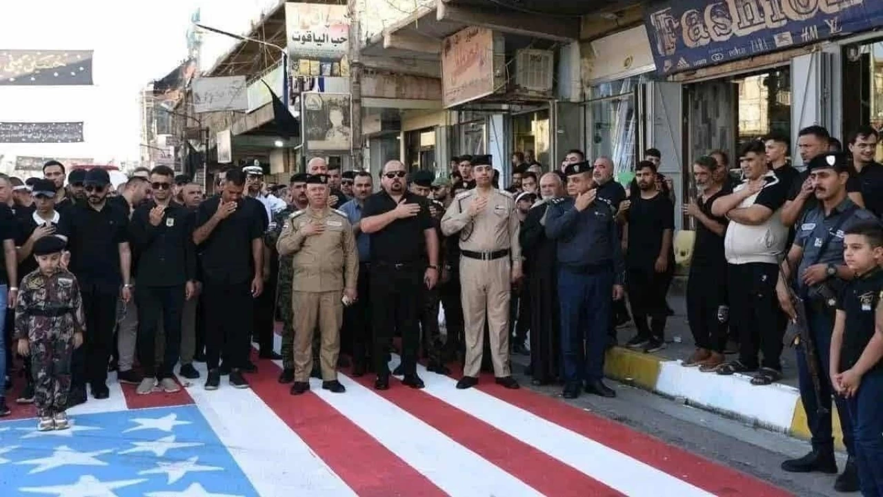 ABD bayrağına basan Iraklı subaylara disiplin cezası