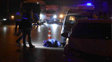Adana'da 2 kadna otomobilin arpt: 1 l, 1 ar yaraland