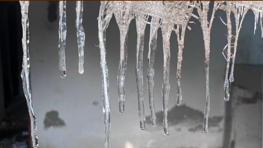 Ağrı'da buzlar erimiyor