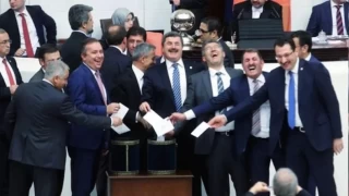 AKP ve MHP: '12.500 TL maaş yeter' dedi