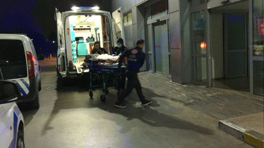 Alaca��n� isteyen ya�l� adam� tabancayla vurarak yaralad�